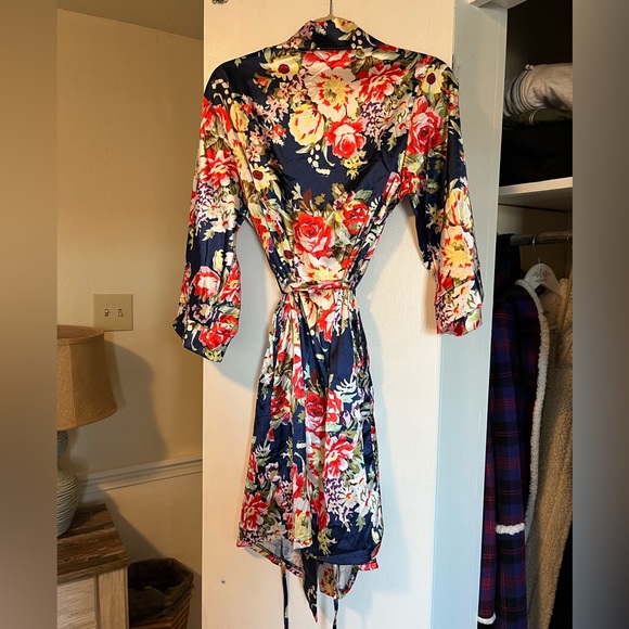 Floral Satin Robe - Picture 3 of 5